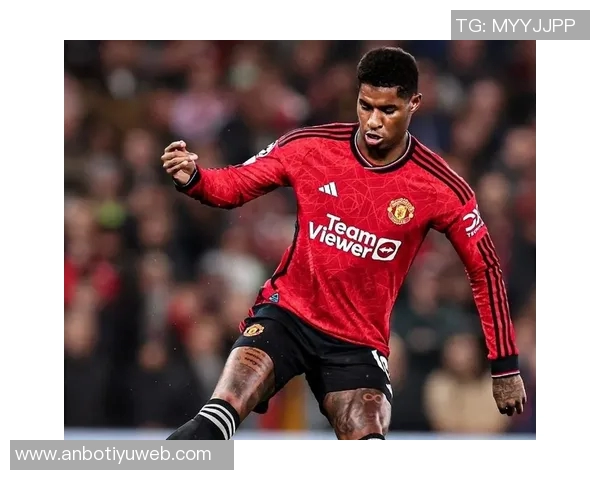 布莱克浦官方宣布解雇曼联名宿史蒂夫布鲁斯球队战绩不佳引发危机