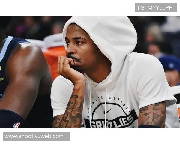 小里弗斯建议莫兰特专注比赛提升形象如同欧文成功逆转风评